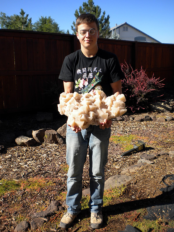 Calcite, Dongpo ore field, Yizhang Co., Chenzhou Prefecture, Hunan Province, China