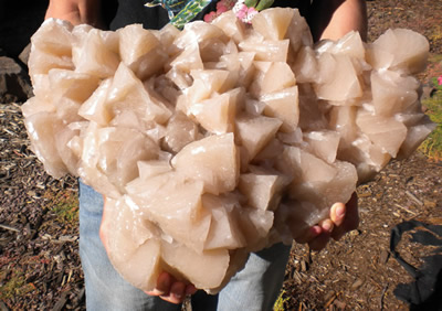 Calcite, Dongpo ore field, Yizhang Co., Chenzhou Prefecture, Hunan Province, China