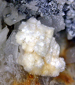 Hochelagaite, Ancylite, Mont Saint-Hilaire, Québec, Canada ex Ron Waddell