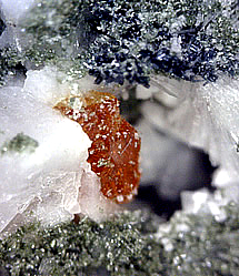 Labuntsovite, Poudrette Quarry, Mont Saint-Hilaire, Rouville RCM, Montérégie, Québec, Canada