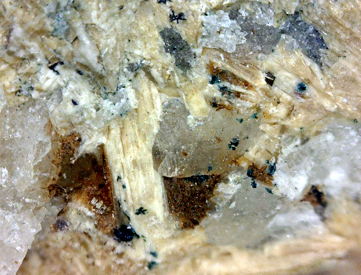 Monteregianite (TL), Lorenzenite, Aegerine & Yofortierite (TL), Mont Saint-Hilaire, Québec, Canada ex Les Horvath