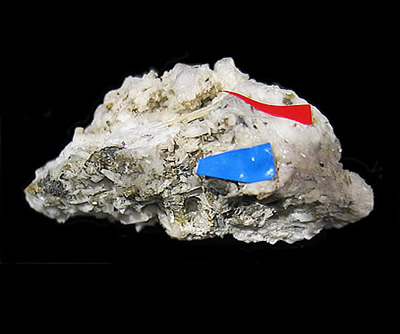 Nenadkevichite and Analcime, Poudrette Quarry, Mont Saint-Hilaire, Rouville RCM, Montérégie, Québec, Canada